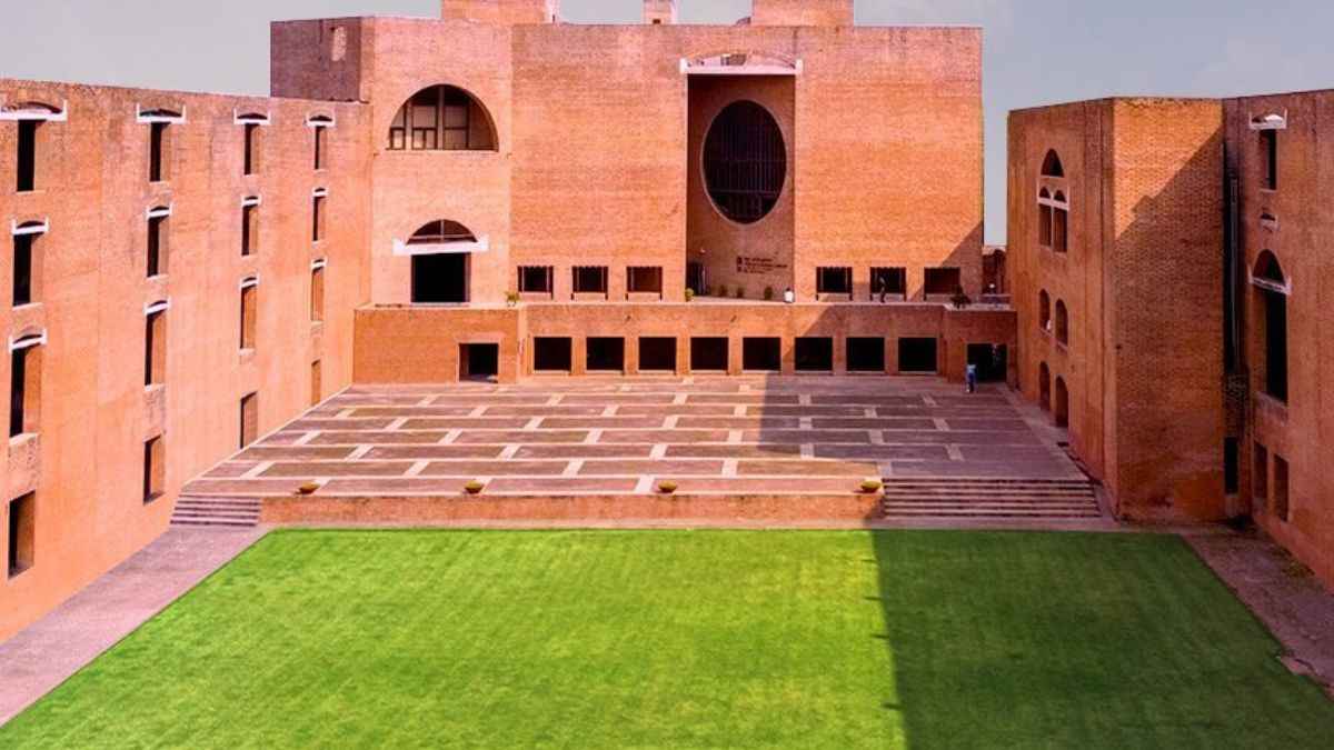Indian Institute of Management Ahmedabad (IIMA)